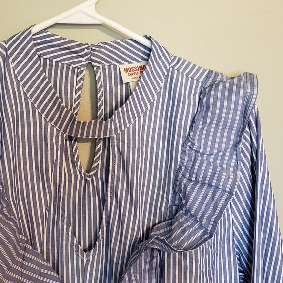 NWT Blue and White Ruffle Blouse - Picture 4 of 5